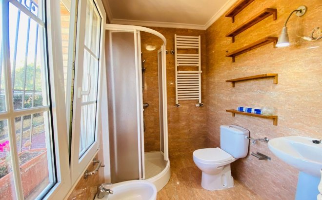 Revente - Villa -
Orihuela Costa - La Florida