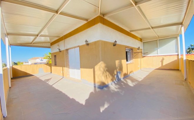 Revente - Villa -
Orihuela Costa - La Florida