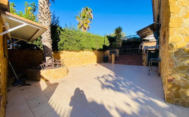 Revente - Villa -
Orihuela Costa - La Florida