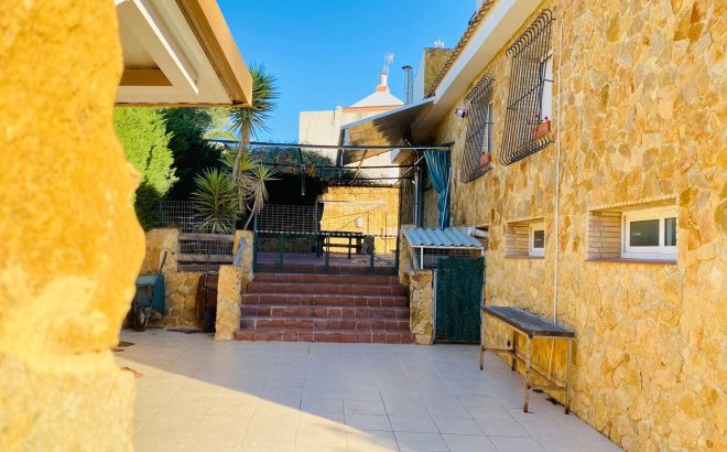 Revente - Villa -
Orihuela Costa - La Florida