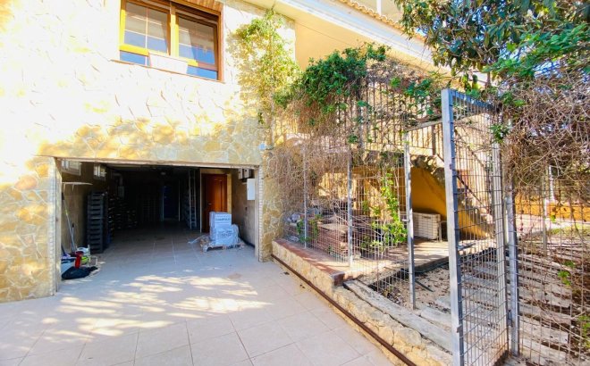 Revente - Villa -
Orihuela Costa - La Florida