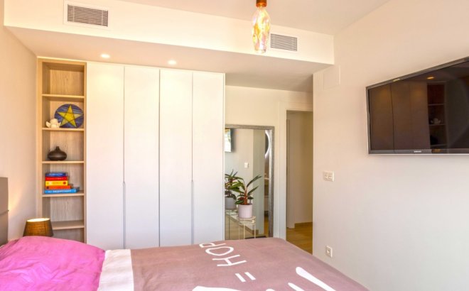 Resale - Apartment -
Orihuela Costa - Costa Blanca