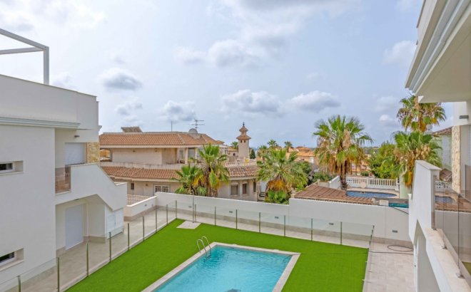 Resale - Apartment -
Orihuela Costa - Costa Blanca