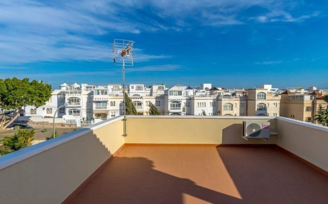 Resale - Villa -
Orihuela Costa - Costa Blanca