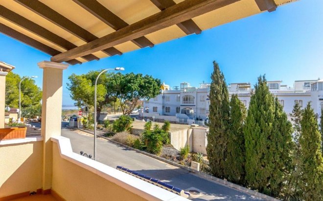 Resale - Villa -
Orihuela Costa - Costa Blanca
