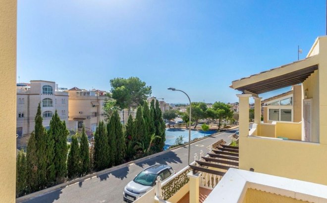 Resale - Villa -
Orihuela Costa - Costa Blanca