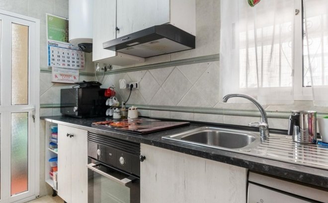 Resale - Villa -
Orihuela Costa - Costa Blanca