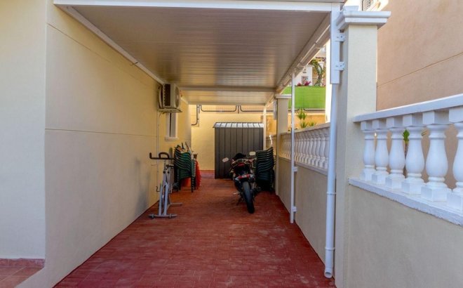 Resale - Villa -
Orihuela Costa - Costa Blanca