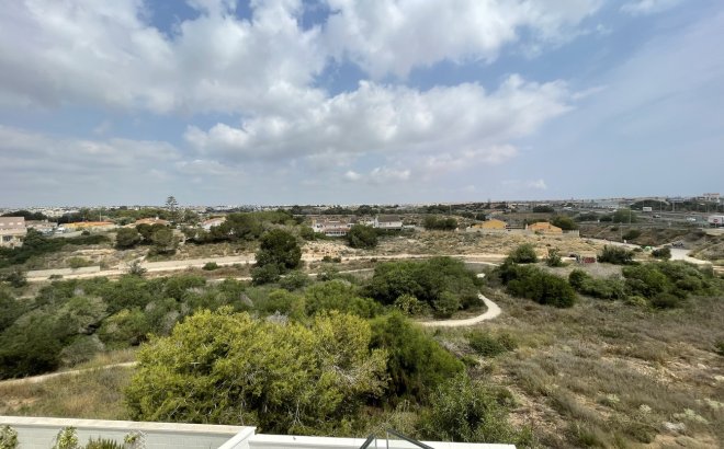 Resale - Villa -
Cabo Roig - Costa Blanca