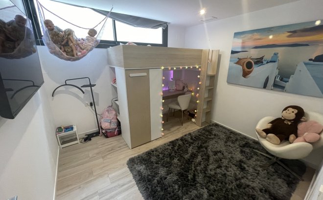 Resale - Villa -
Cabo Roig - Costa Blanca