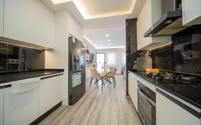 Resale - Town House -
Orihuela Costa - PAU 26