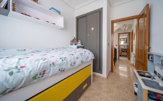Resale - Town House -
Orihuela Costa - PAU 26