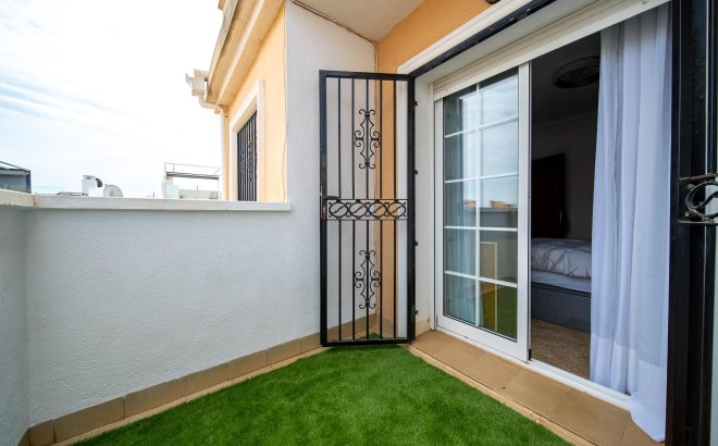 Resale - Town House -
Orihuela Costa - PAU 26