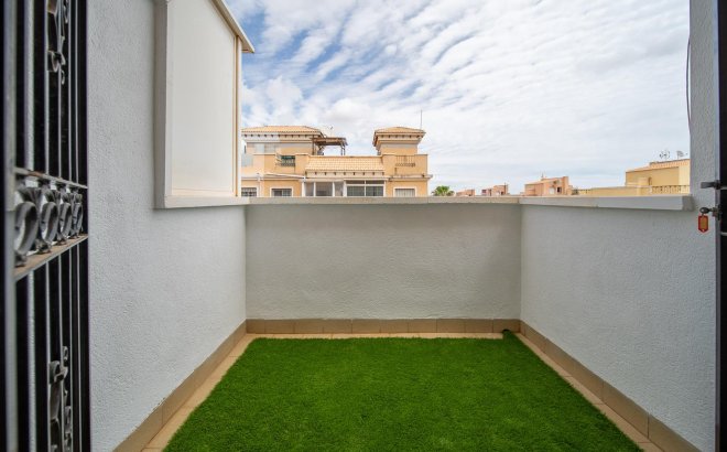 Resale - Town House -
Orihuela Costa - PAU 26