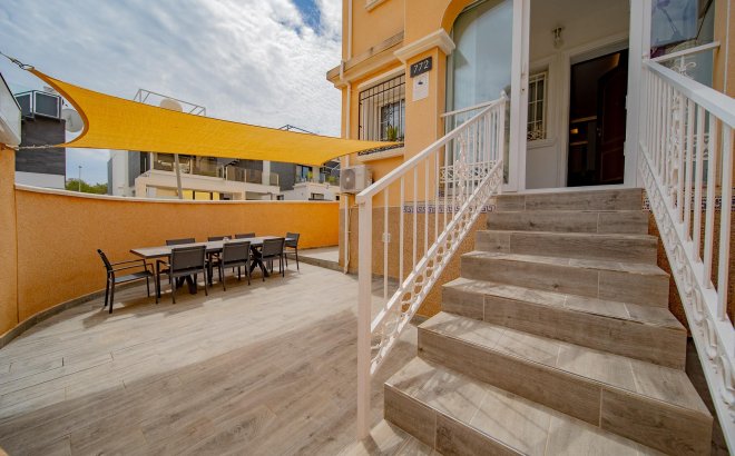 Resale - Town House -
Orihuela Costa - PAU 26
