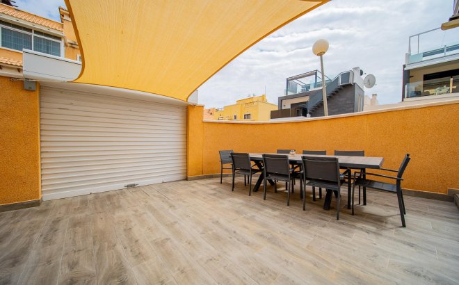 Resale - Town House -
Orihuela Costa - PAU 26