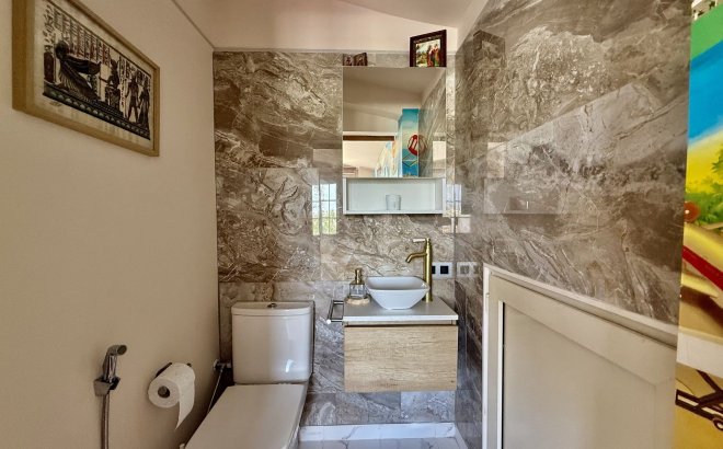 Resale - Villa -
Orihuela Costa - Costa Blanca