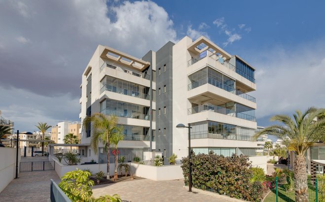 Resale - Apartment -
Orihuela Costa - Costa Blanca