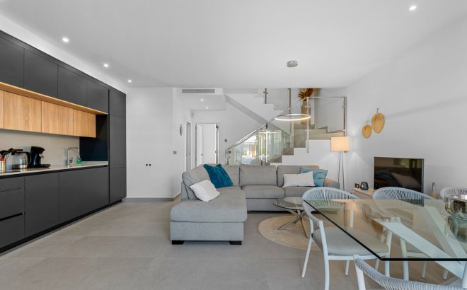 Resale - Villa -
Ciudad Quesada - Costa Blanca