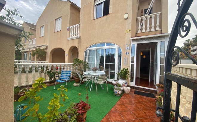 Revente - Semi Detached -
Orihuela Costa - Punta Prima