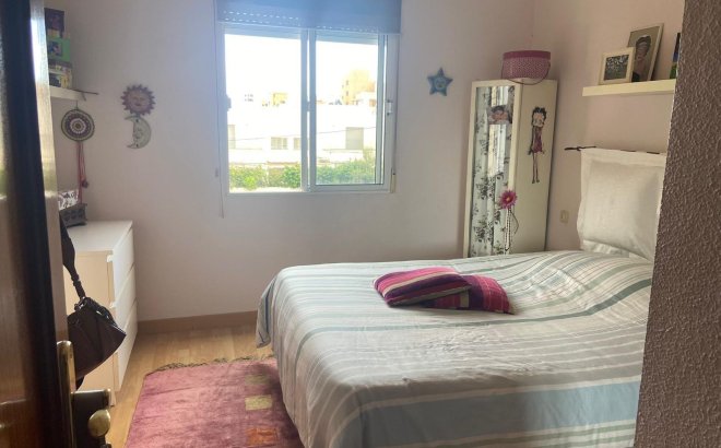 Revente - Semi Detached -
Orihuela Costa - Punta Prima