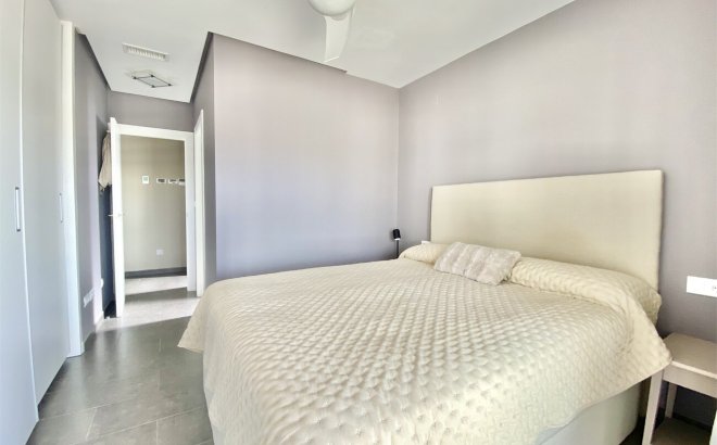 Resale - Penthouse -
Villamartin - Los Dolses