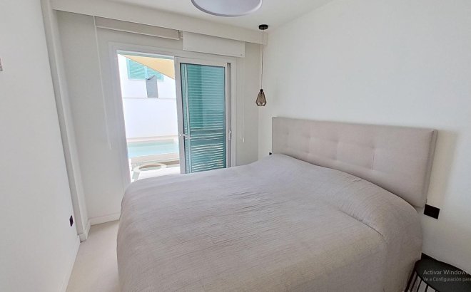 Resale - Bungalow -
Pilar de la Horadada - El Mojón