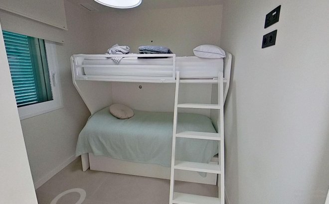 Resale - Bungalow -
Pilar de la Horadada - El Mojón