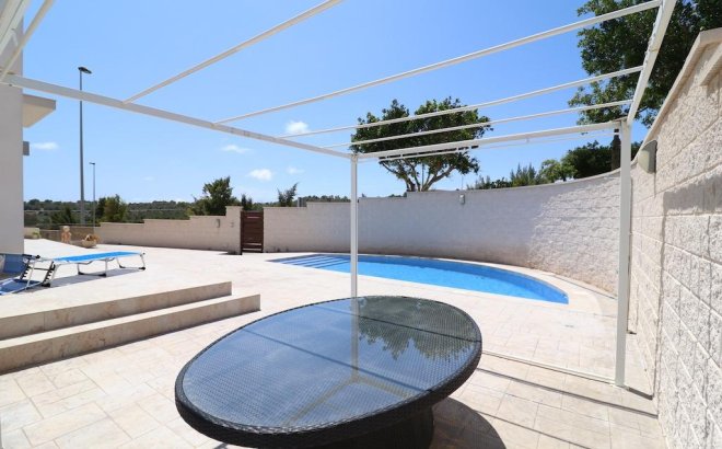 Herverkoop - Villa -
San Miguel de Salinas - Inland