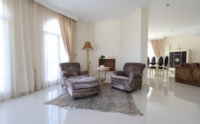 Resale - Villa -
Ciudad Quesada - Costa Blanca
