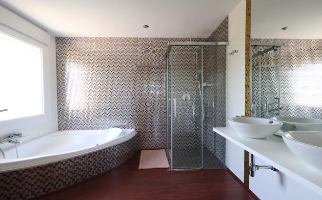 Resale - Villa -
Ciudad Quesada - Costa Blanca