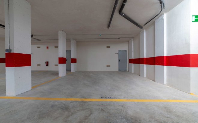 Resale - Apartment -
Playa Flamenca - Costa Blanca