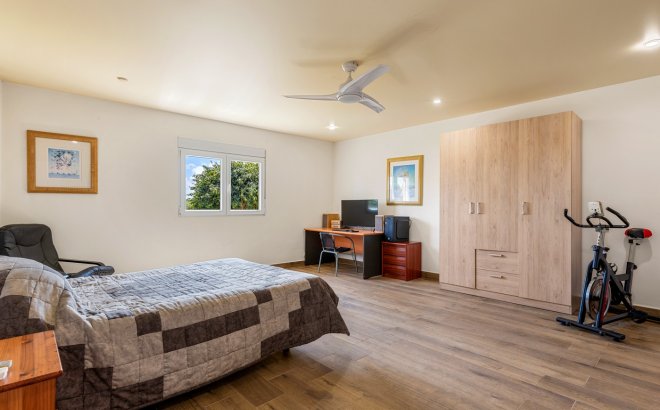 Resale - Villa -
Los Montesinos - Costa Blanca