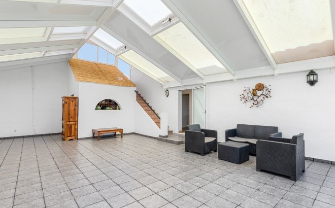 Resale - Villa -
Los Montesinos - Costa Blanca