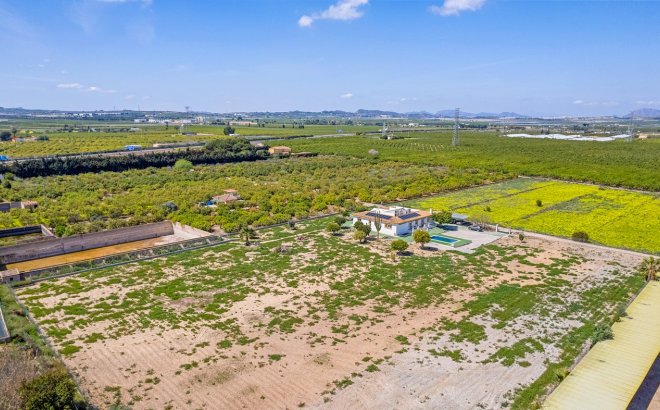 Resale - Villa -
Los Montesinos - Costa Blanca