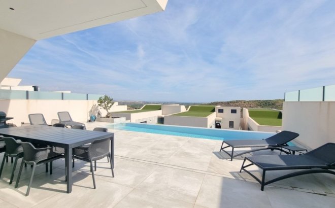 Herverkoop - Villa -
Rojales - Inland