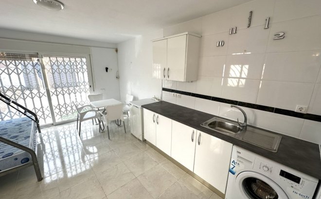 Herverkoop - Villa -
Ciudad Quesada - Costa Blanca