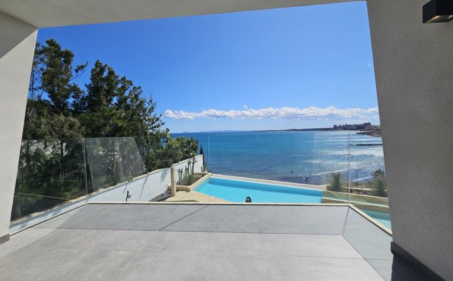 Resale - Villa -
Cabo Roig - Costa Blanca