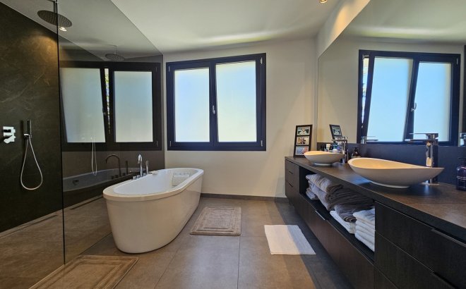 Resale - Villa -
Cabo Roig - Costa Blanca