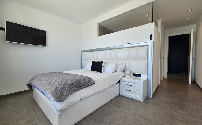 Resale - Villa -
Cabo Roig - Costa Blanca