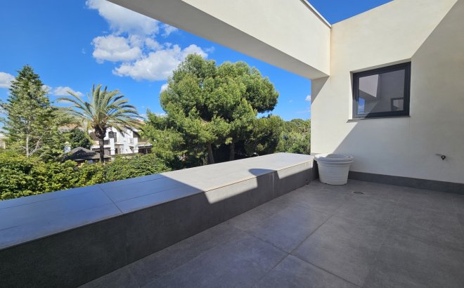 Resale - Villa -
Cabo Roig - Costa Blanca