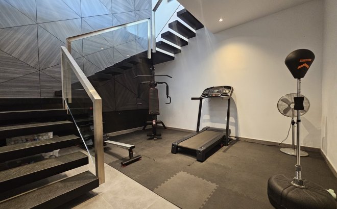 Resale - Villa -
Cabo Roig - Costa Blanca