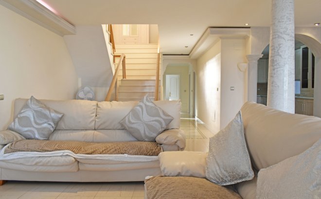 Resale - Villa -
Torremendo - Costa Blanca