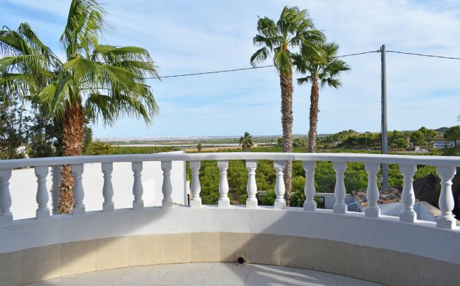 Resale - Villa -
Torremendo - Costa Blanca