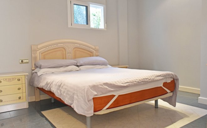 Resale - Villa -
Torremendo - Costa Blanca