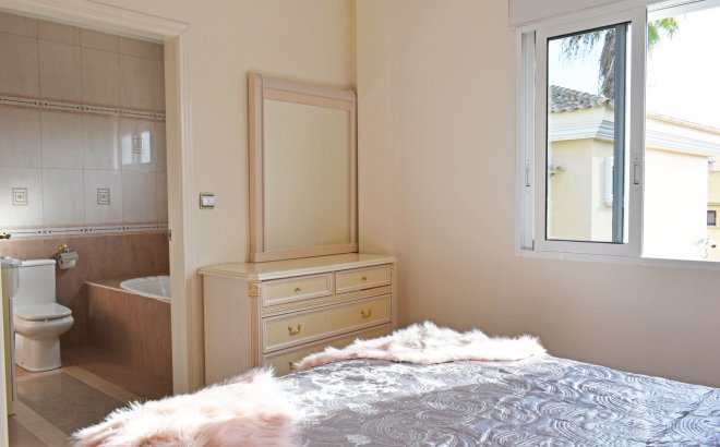 Resale - Villa -
Torremendo - Costa Blanca