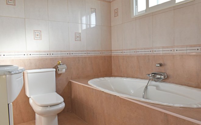 Resale - Villa -
Torremendo - Costa Blanca