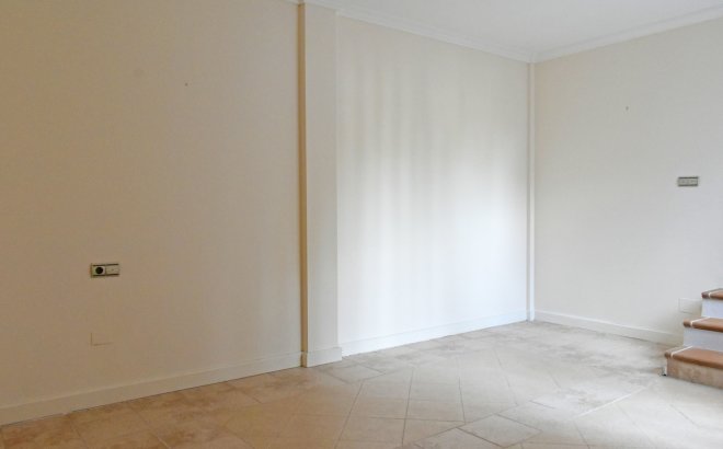 Resale - Villa -
Torremendo - Costa Blanca