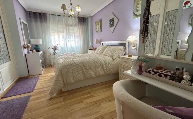 Resale - Villa -
Los Montesinos - Costa Blanca