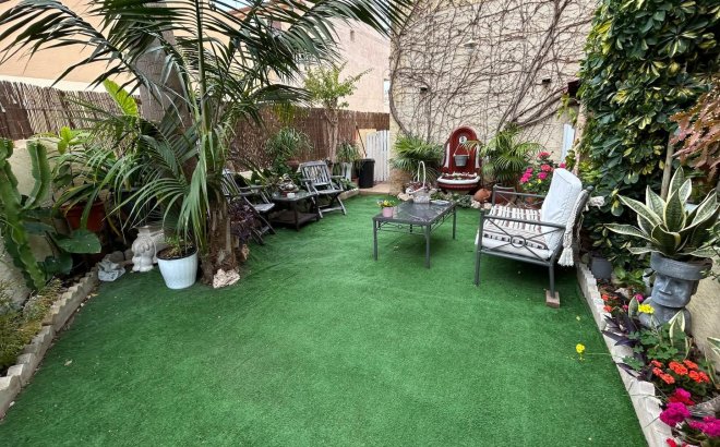 Resale - Villa -
Los Montesinos - Costa Blanca